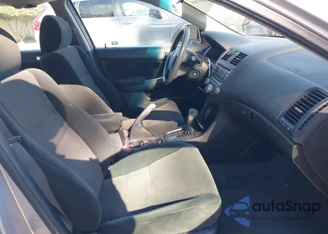 2005 Honda Accord 2.4 Lx z USA, uszkodzony, nr VIN 1HGCM56445A175721